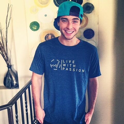 File:Wesley passion shirt.jpg