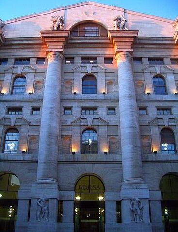 File:Palazzo mezzanotte1.jpg