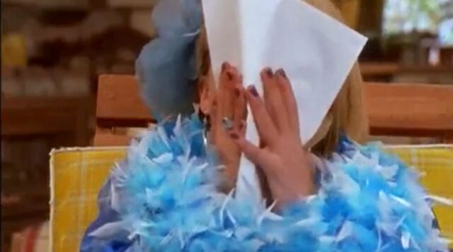 File:LizzieMcGuireBlowNoseLastYearsModel.jpeg