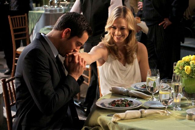 File:Chuck-season-4-chuck-and-sarah-have-it-all.jpg