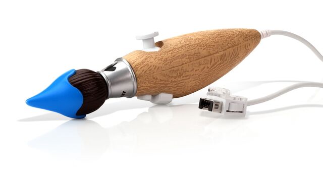 File:Epic mickey Nunchuck brush.jpg