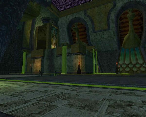 File:Fountain godking perch.jpg