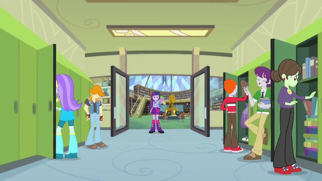 Plik:EG1 Twilight wychodzi z biblioteki.png