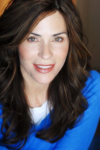 File:Holly Gagnier.jpg