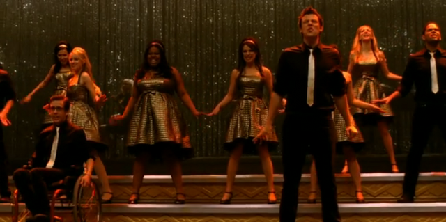 Archivo:Glee-anyway-you-want-it.png