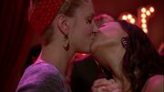 Beso Brittana.jpg