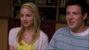 Quinn y Finn Lean On Me