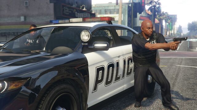 Archivo:Policías.jpg