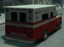 Ambulancia detrás GTA IV.jpg
