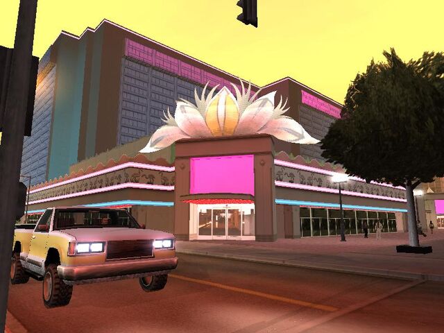 Archivo:The pink swan.jpg