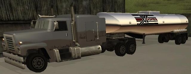 Archivo:Tanker2.jpg