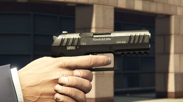 Archivo:PistoladecombateM GTAV.jpg