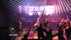 Luis Monique bailando.png