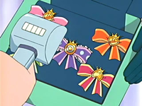EP398 Examinando las cintas.png