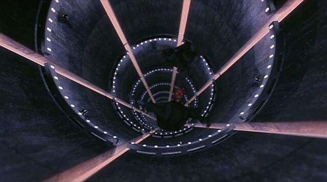 Archivo:Maul in two.jpg