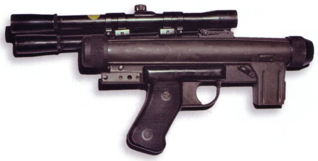 Archivo:SE-14C blaster pistol.jpg