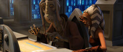 Sinube helps Ahsoka.jpg