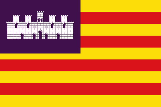 File:Flagofbaleares.png