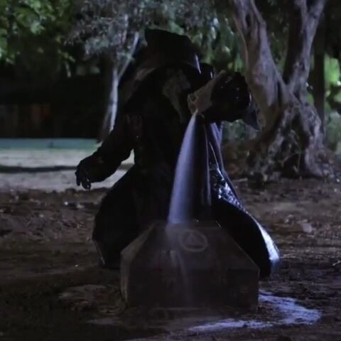 File:TheClaws1.jpeg