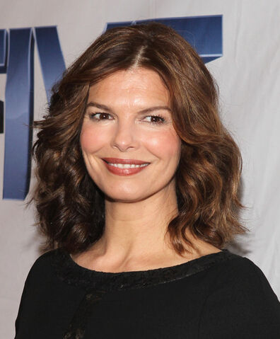 Fichier:Jeanne Tripplehorn.jpg