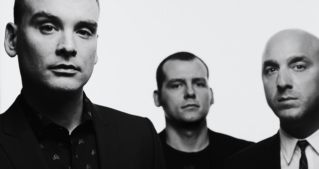 Archivo:Alkaline Trio.png