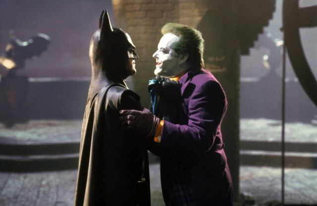 Archivo:Tour Batman 5.jpg