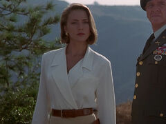 Michelle Rodham Huddleston (played by Brenda Bakke) Hot Shots 2 26