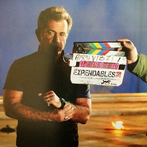 File:EX3- Gibson on set.jpg