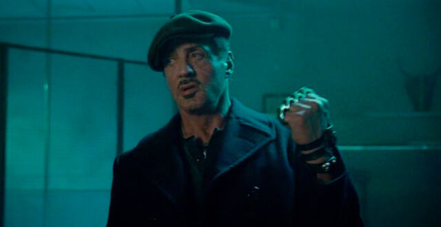 File:Expendables 2 brass knuckles.jpg
