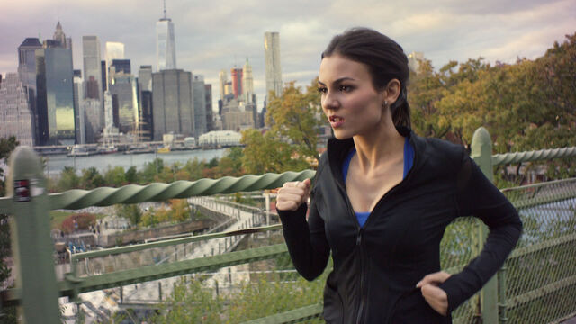 File:Eyecandy episodestill 101 003.jpg