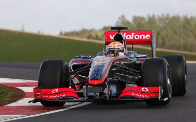 File:McLaren MP4-24.jpg