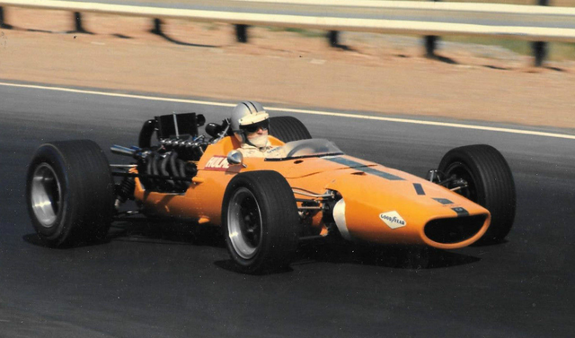 File:McLaren M5A Orange 1968.png