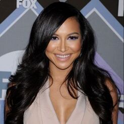 5054-naya-rivera-reproduire-son-regard-0x375-2.jpg