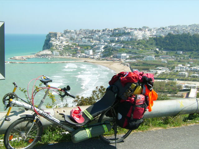 Datei:Gargano Kueste.jpg