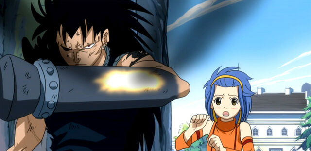 File:Gajeel save Levy.jpg