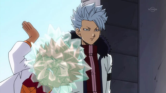 File:Lyon freezes Ichiya's head.jpg
