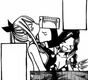 Kana invita tomar a Lucy.png