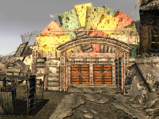 File:Freesides North Gate.jpg
