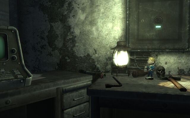 File:Bethesda ruins East office Bobblehead - Lockpick.jpg
