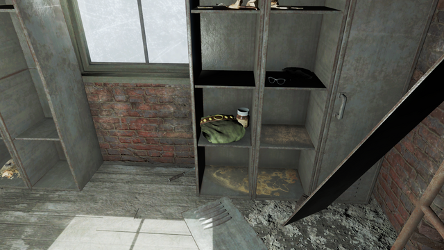 File:FO4 Hubris Comics Grognak's costume.png