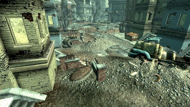 File:FO3 L'enfant burial mound.jpg