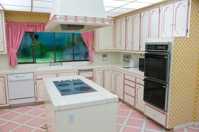 File:UndergroundHouse1.jpg