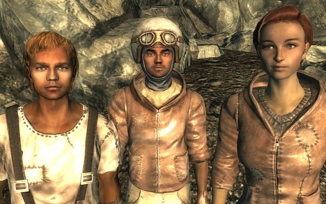 File:FO3WastelanderDeathclaw.jpg