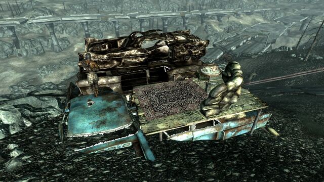 File:Raider wreckage fortifications5.jpg