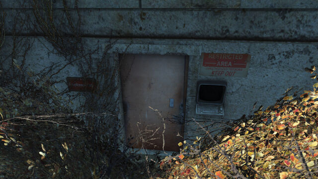 File:DryRockGulchEmployeeArea-Door-NukaWorld.jpg