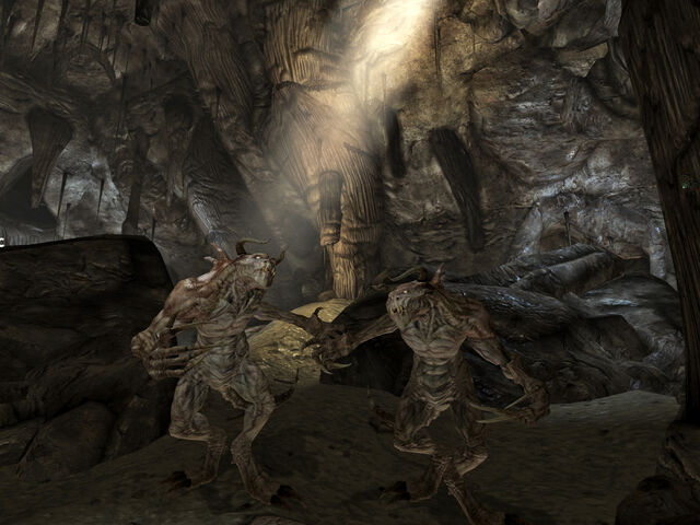 File:Deathclaws in DS.jpg
