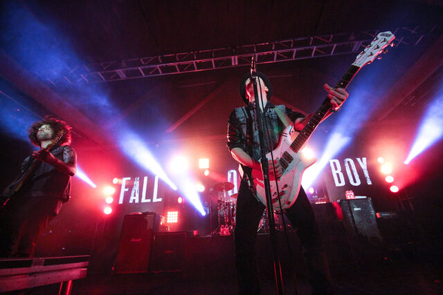 File:FOBlive.jpg