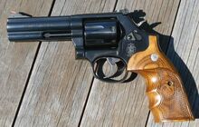 Smith and Wesson 586-7