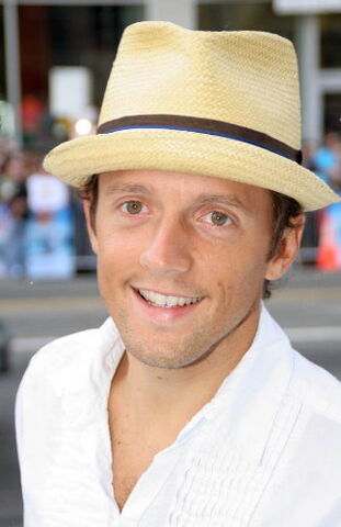 File:Jason-mraz.jpg