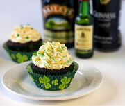 Irish-car-bomb-cupcakes-2-550